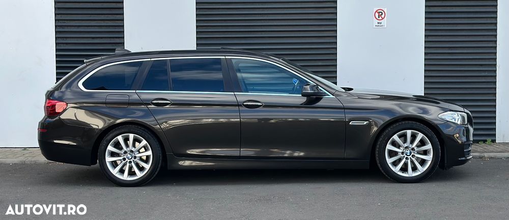 BMW Seria 5 525d Touring Aut. - 18