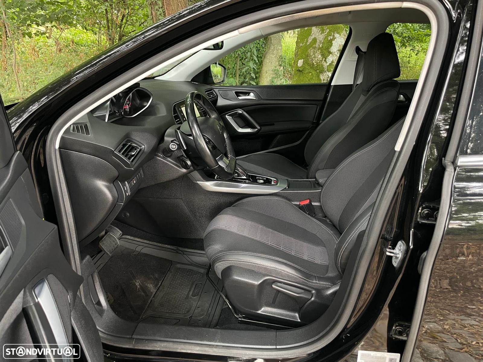 Peugeot 308 1.2 PureTech Allure Pack EAT8 - 10