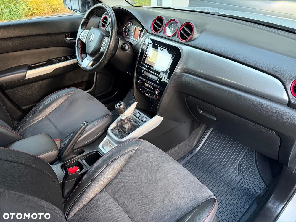 Suzuki Vitara 1.4 Boosterjet Premium 2WD - 30