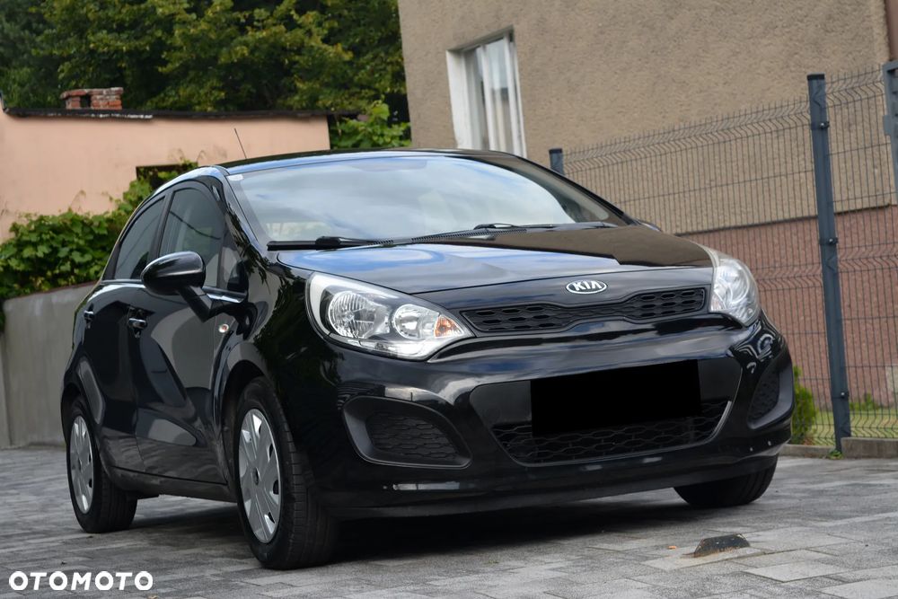 Kia Rio 1.2 Dream Team Edition - 11
