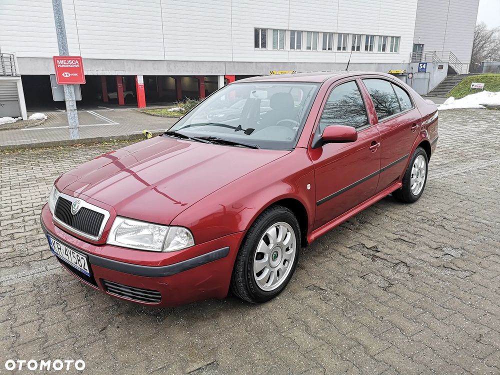 Skoda Octavia 1.6 Ambiente - 18