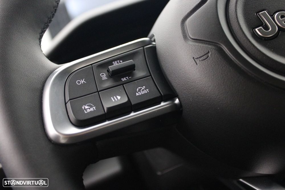 Jeep Avenger 54 kWh Summit - 8