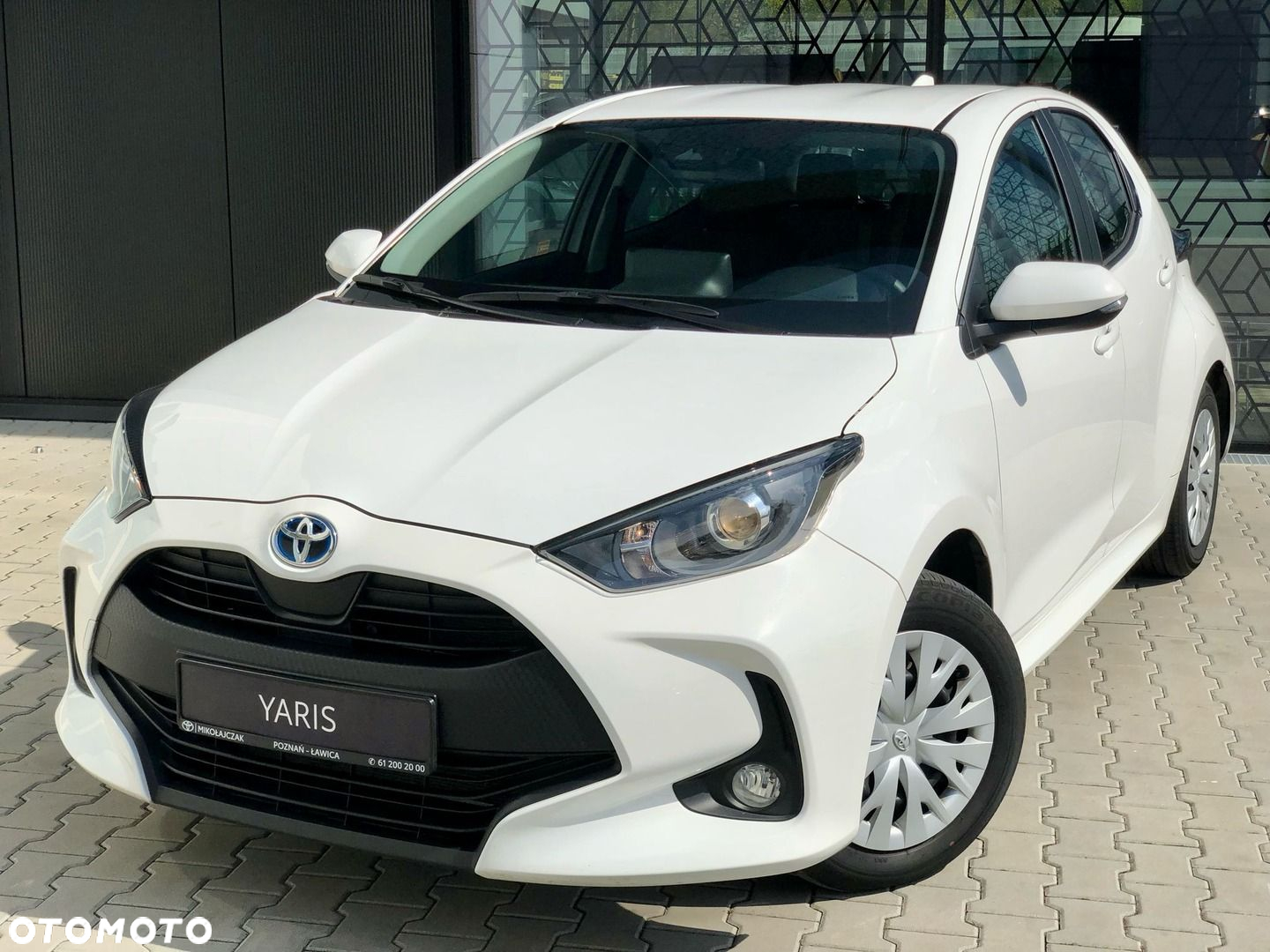 Toyota Yaris - 10