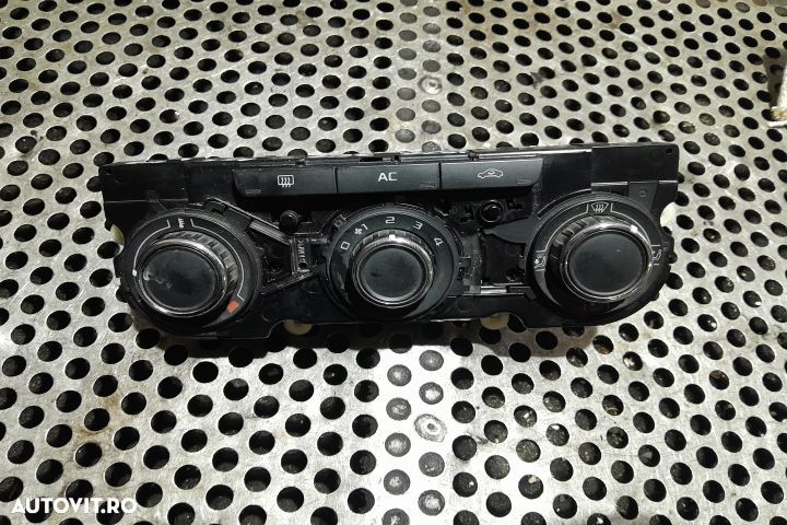 Comanda AC 3T0820047AF / 5HB009752 3T0820047AF / 5HB009752 Skoda Octa - 1