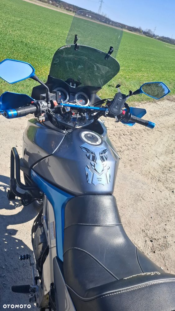 Suzuki V-STROM - 9
