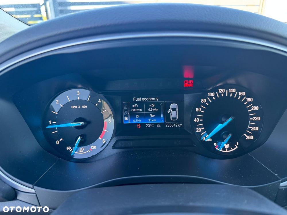 Ford Mondeo - 14