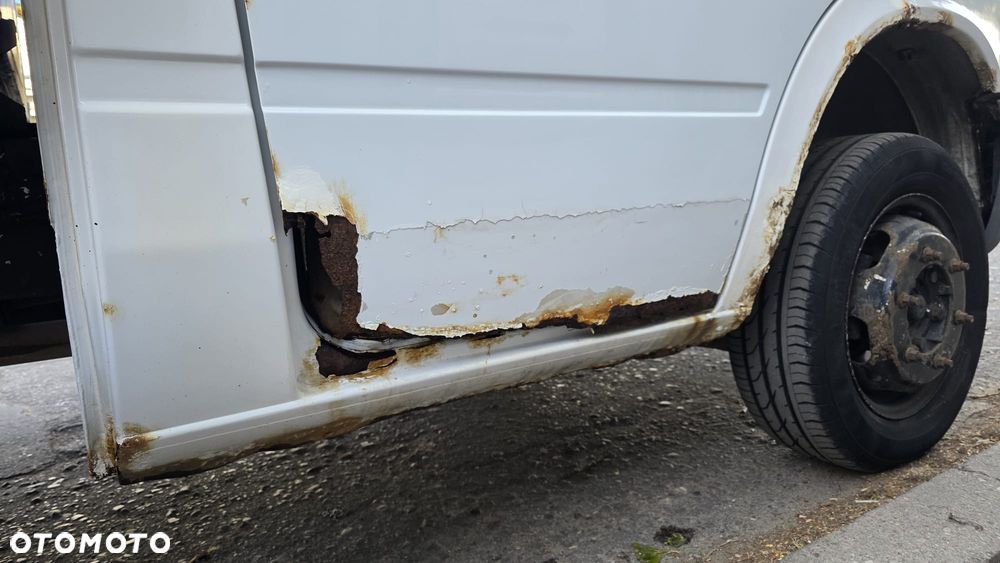 Mercedes-Benz Sprinter - 11