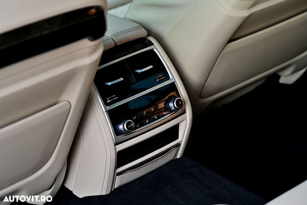 BMW Seria 7 745Le - 19