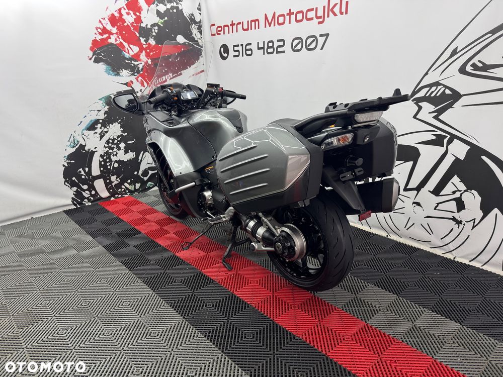 Kawasaki GTR - 7
