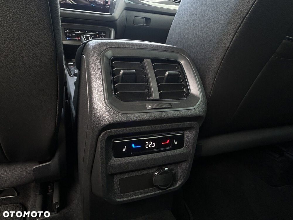 Volkswagen Tiguan 2.0 TSI 4Mot Elegance DSG - 19