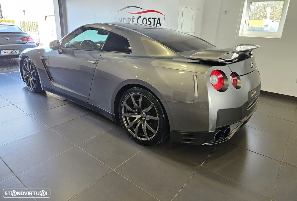 Nissan GT-R 3.8 V6 Black Edition - 15