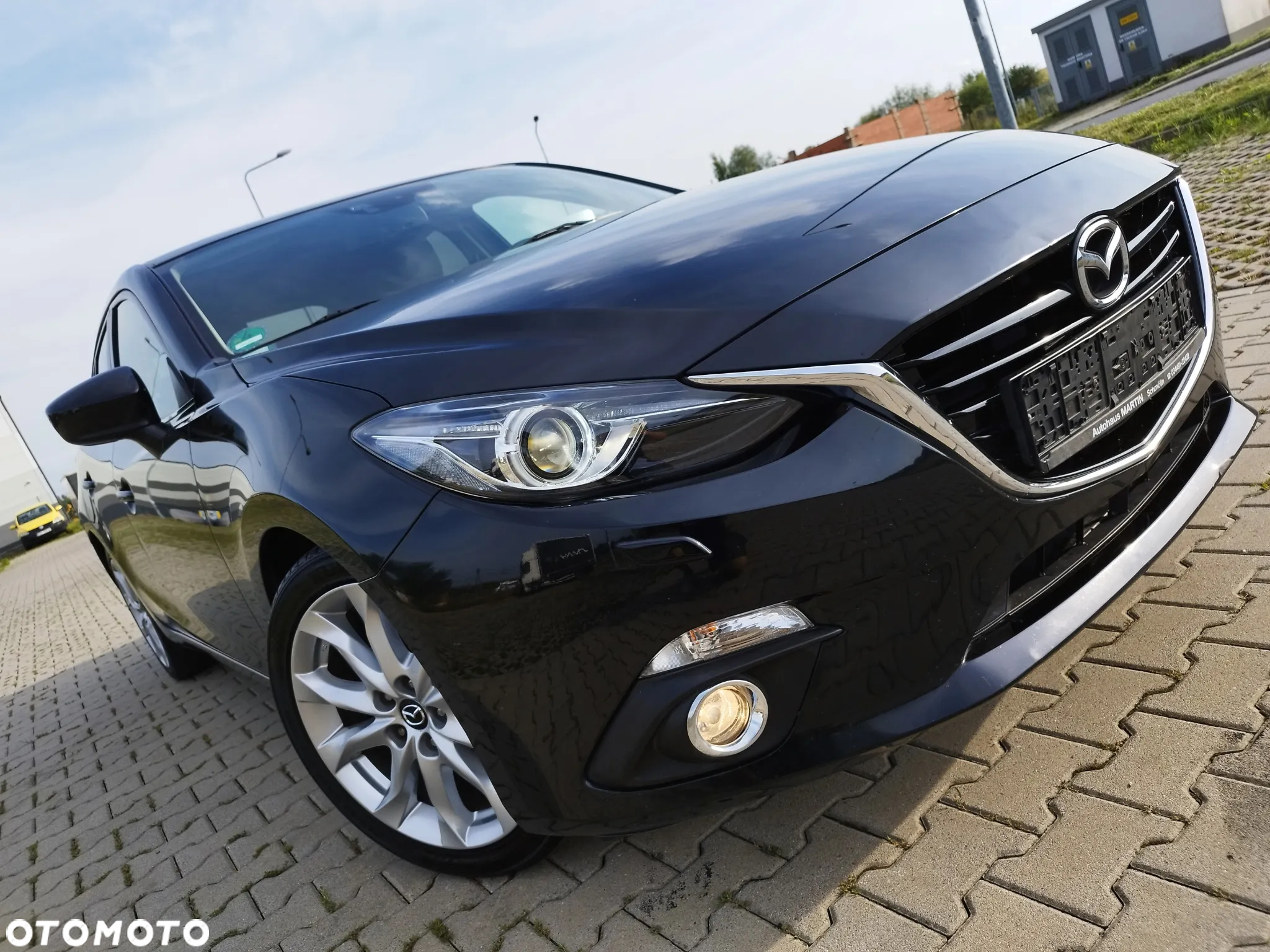 Mazda 3 SKYACTIV-G 120 Urban Limited - 3