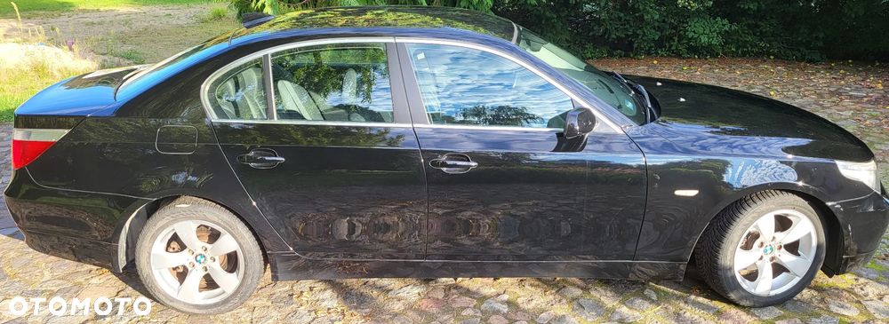 BMW Seria 5 520d - 5