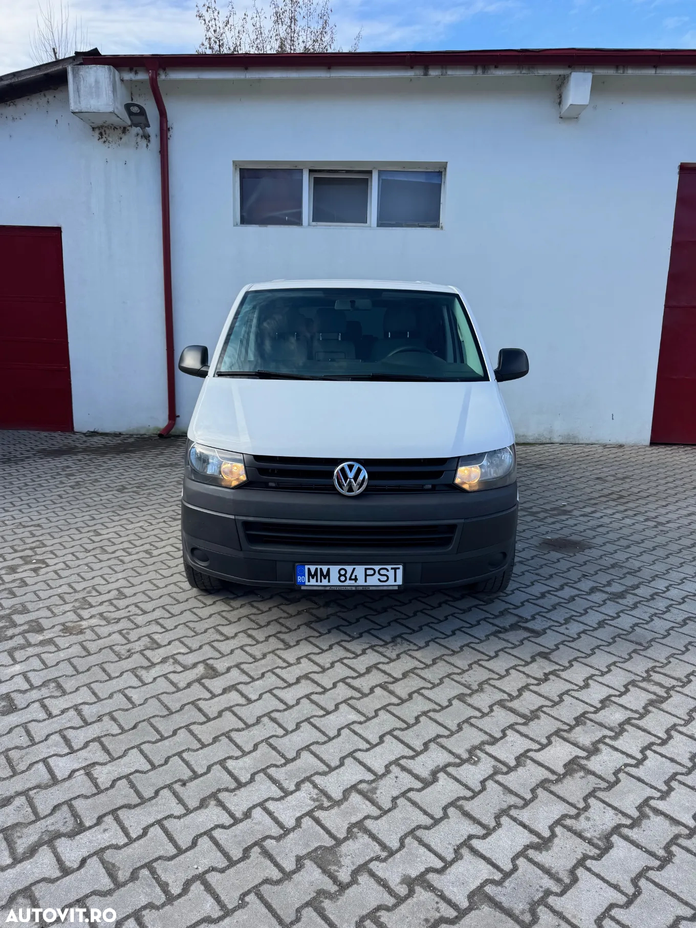 Volkswagen Transporter - 2