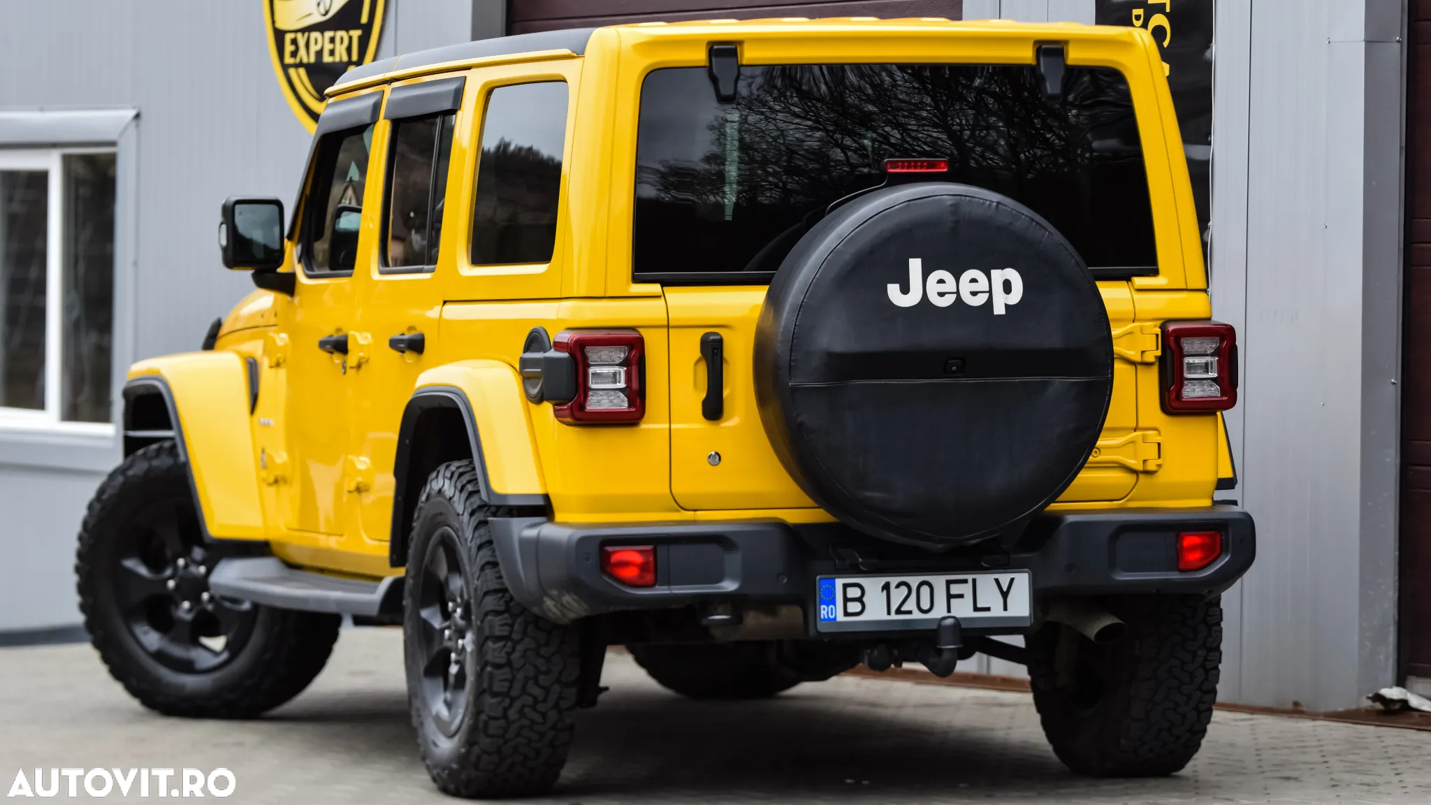 Jeep Wrangler Unlimited 2.0 Turbo AT8 Sahara - 4
