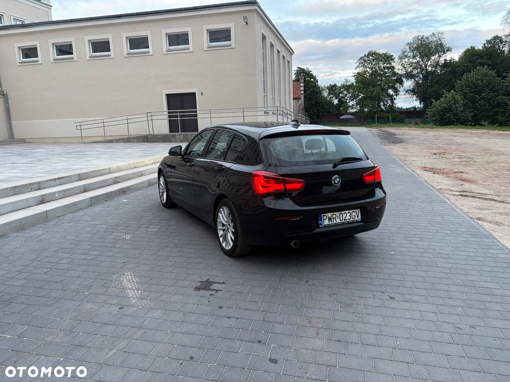 BMW Seria 1 118d Sport Line - 12