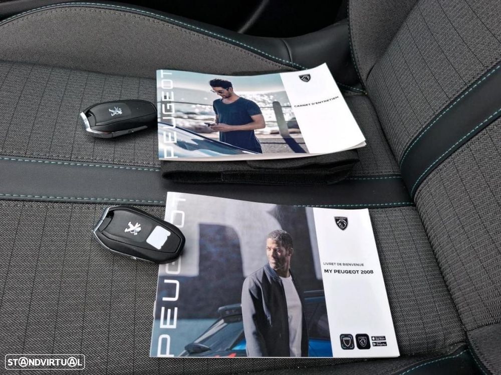 Peugeot e-2008 50 kWh Allure Pack - 49