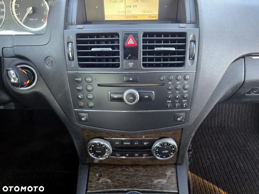 Mercedes-Benz Klasa C 180 Kompressor Avantgarde - 23