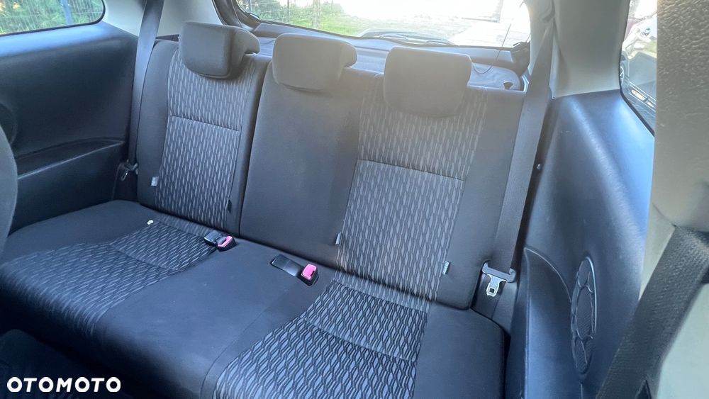 Toyota Yaris 1.33 Prestige - 6