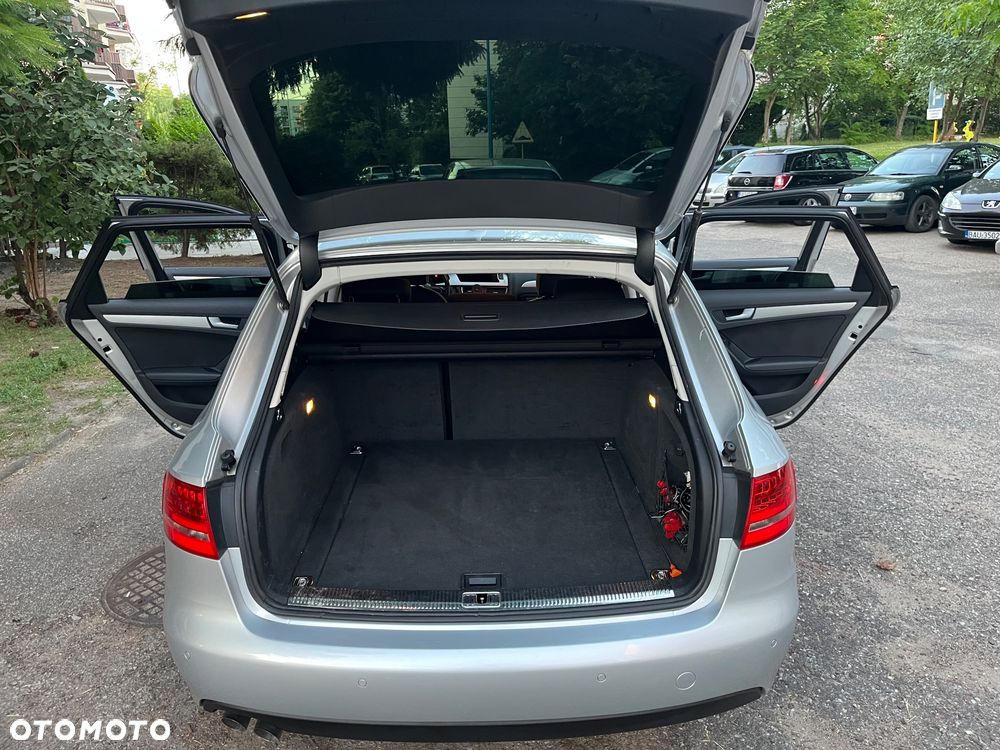 Audi A4 Avant 2.0 TDI DPF Ambition - 13