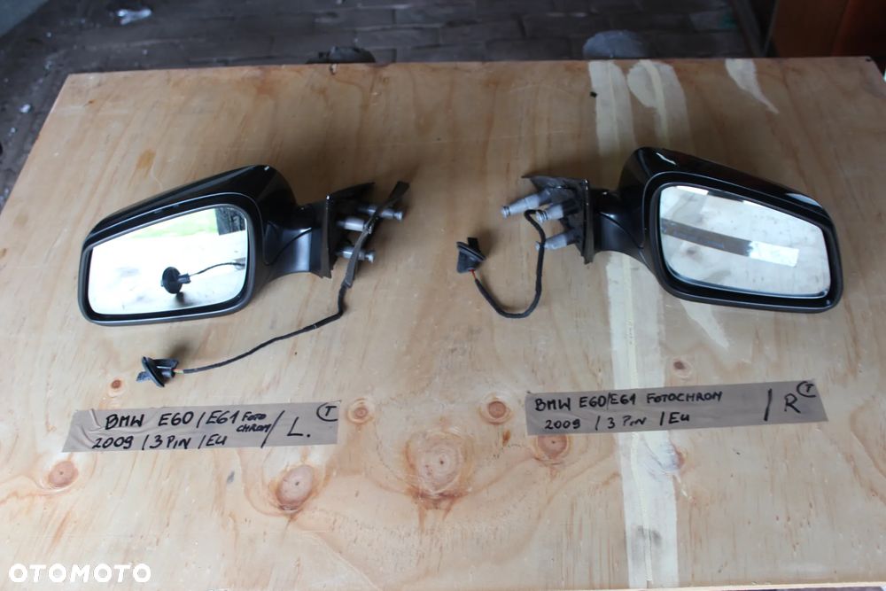 LUSTERKO PRAWE BMW E60 E61 LCI 3 PIN FOTOCHROM EUROPA 2009