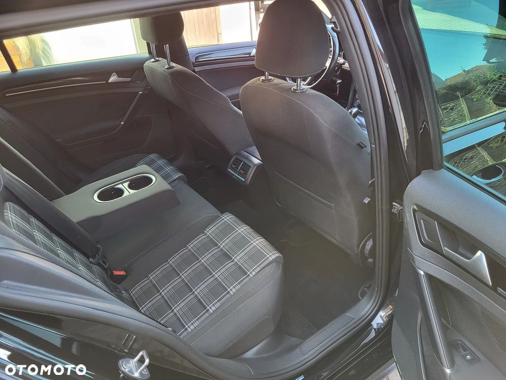 Volkswagen Golf GTD (BlueMotion Technology) DSG - 8