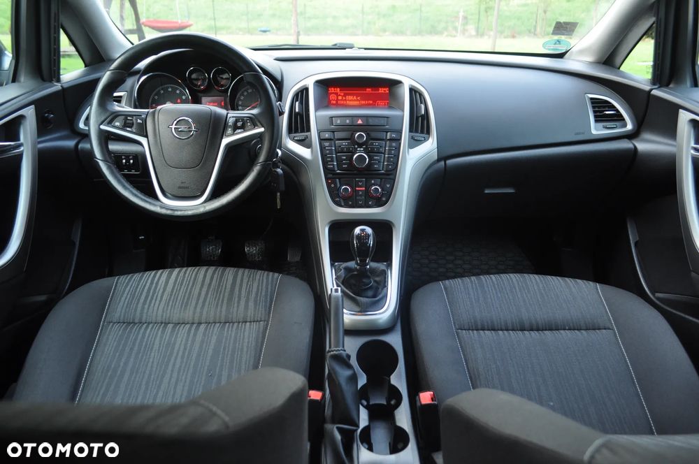 Opel Astra 1.4 Turbo Cosmo - 27