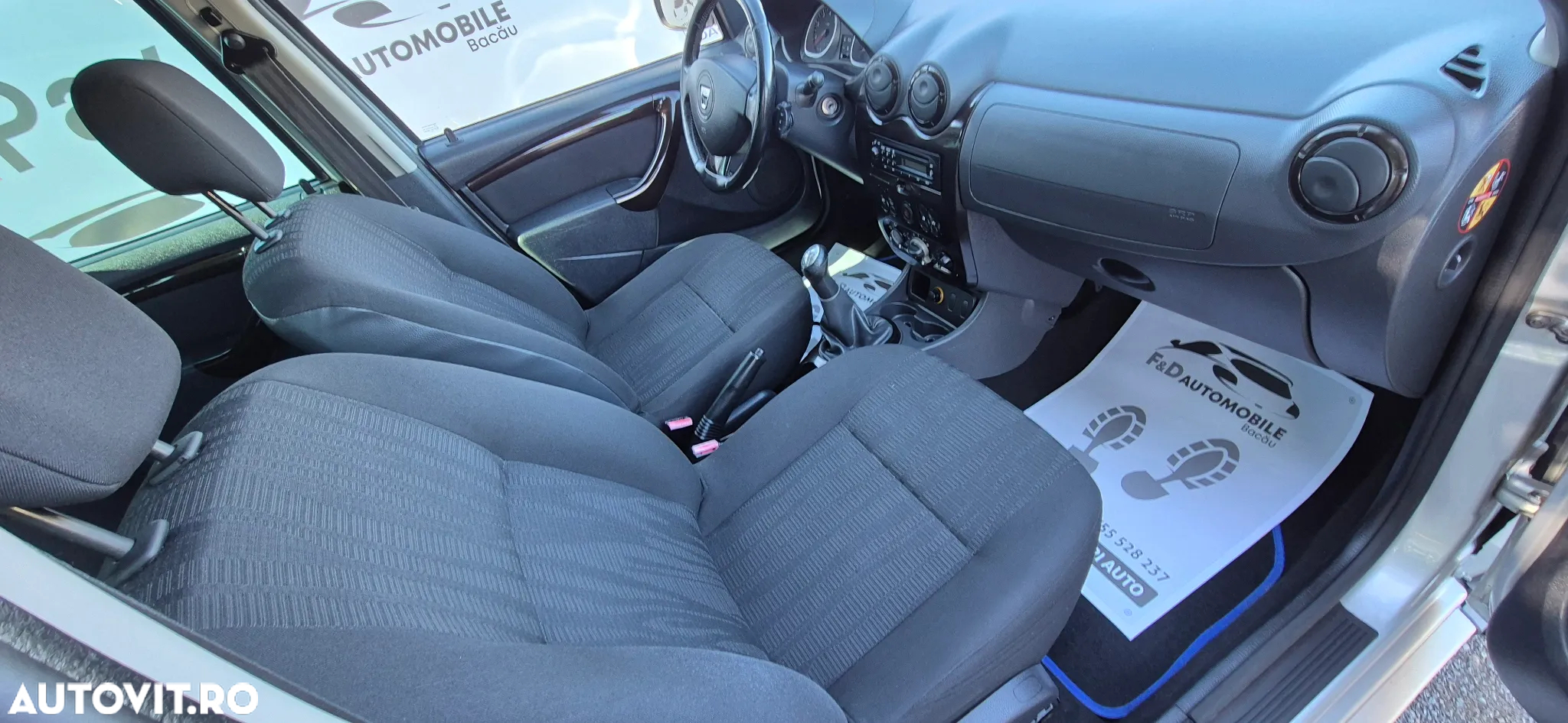 Dacia Duster 1.6 4x2 Laureate - 7