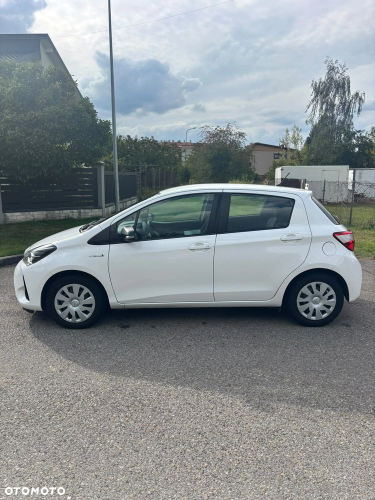 Toyota Yaris Hybrid 100 Life - 7