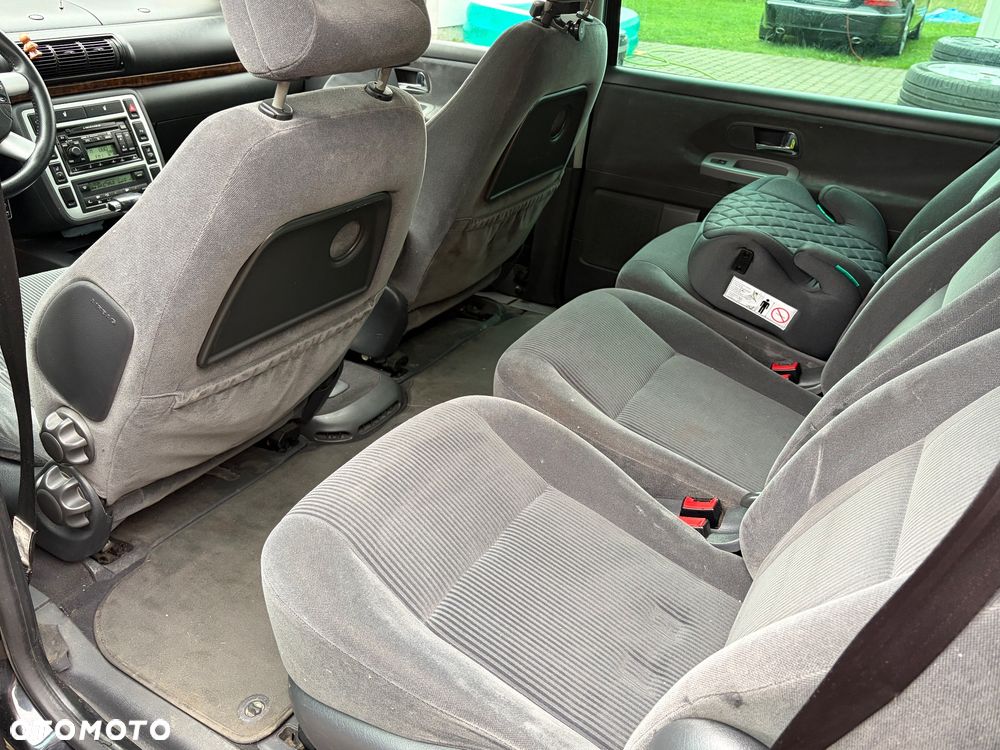 Ford Galaxy TDI Ghia - 30
