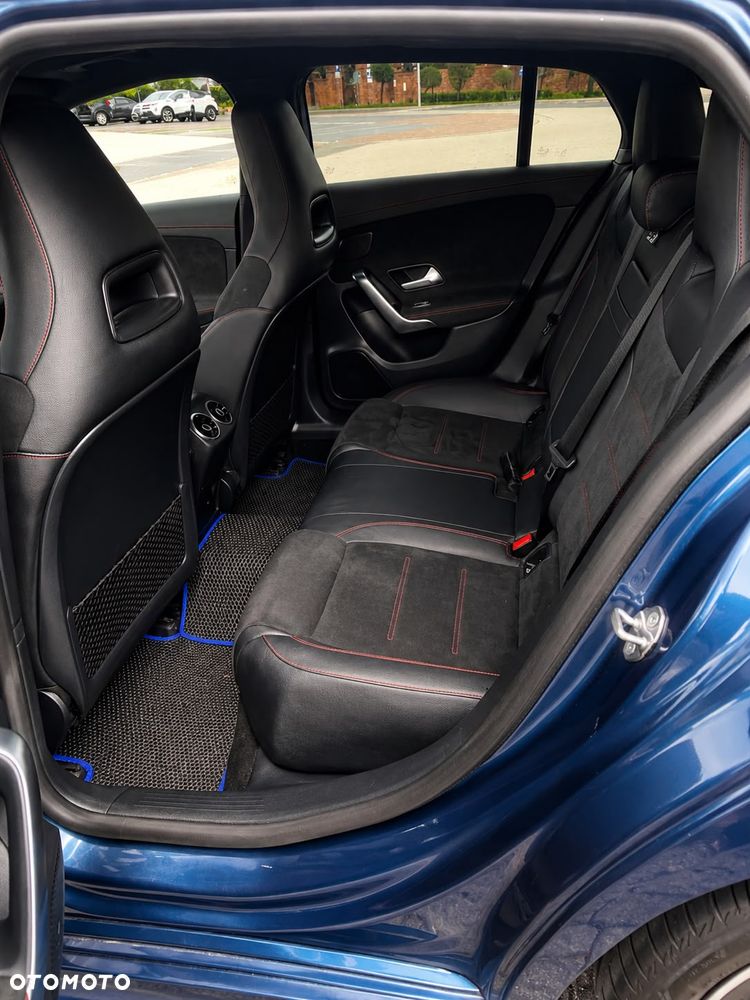 Mercedes-Benz CLA 200 d AMG Line 8G-DCT - 4