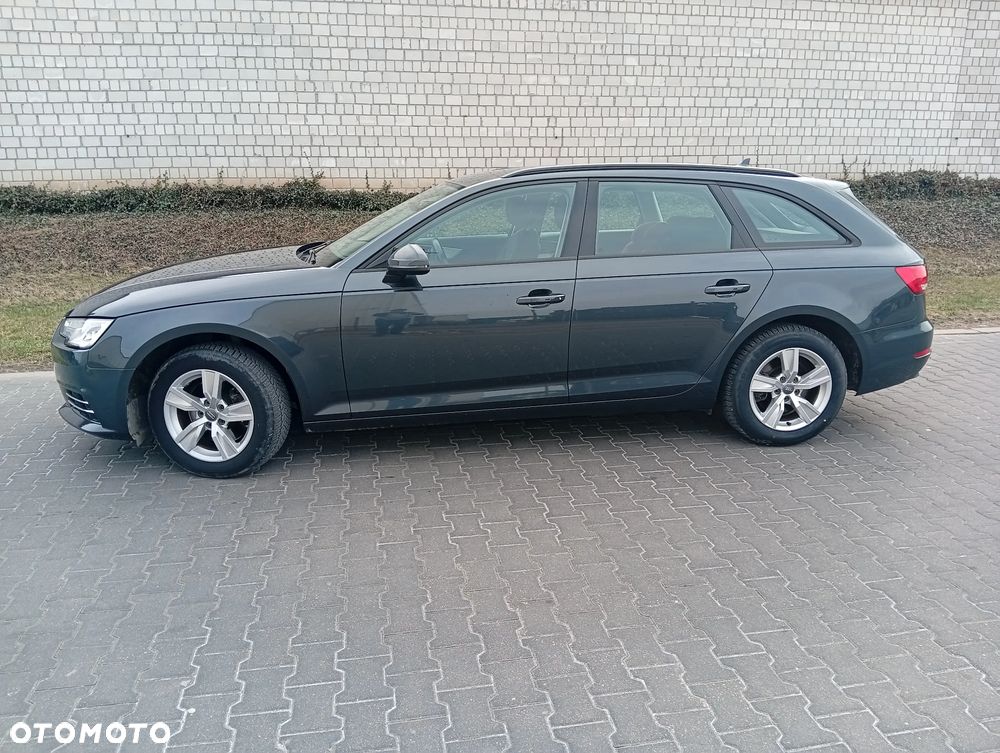 Audi A4 Avant - 4