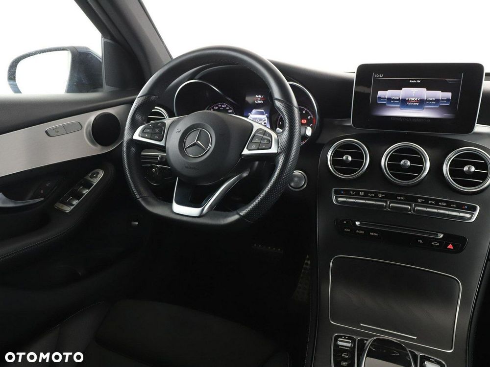 Mercedes-Benz GLC - 17