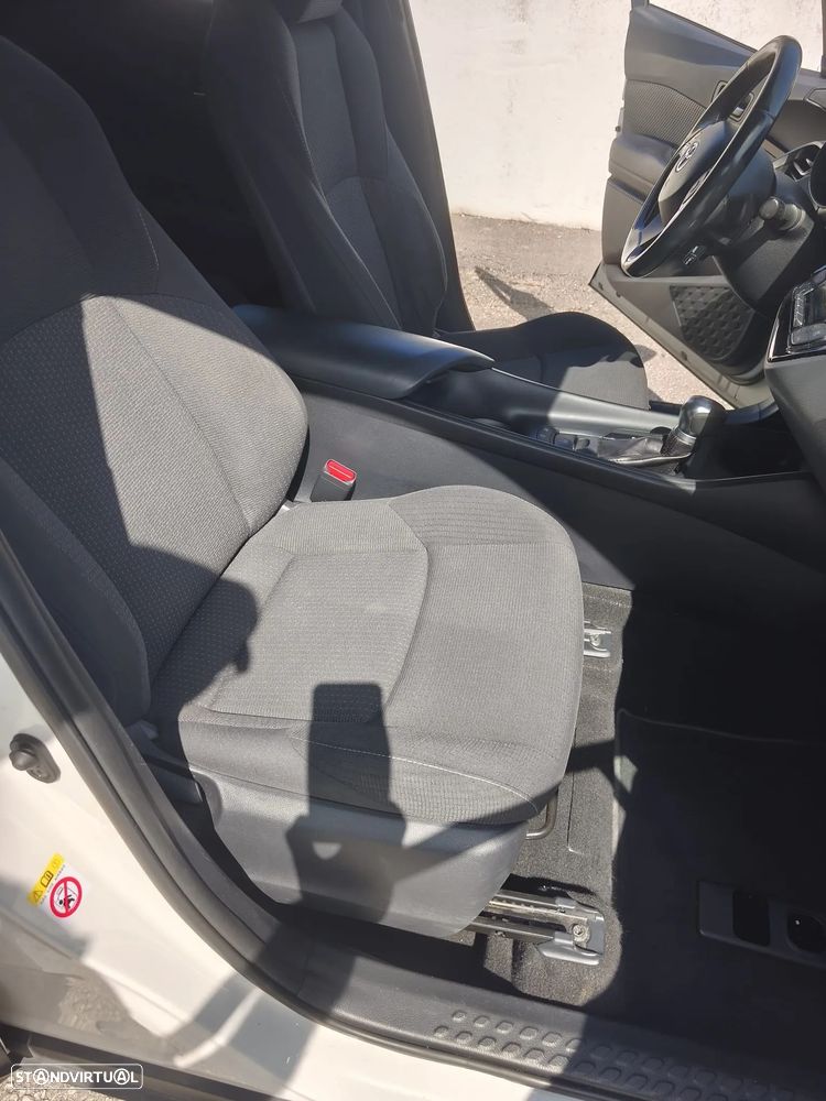 Toyota C-HR 1.8 Hybrid Comfort - 14