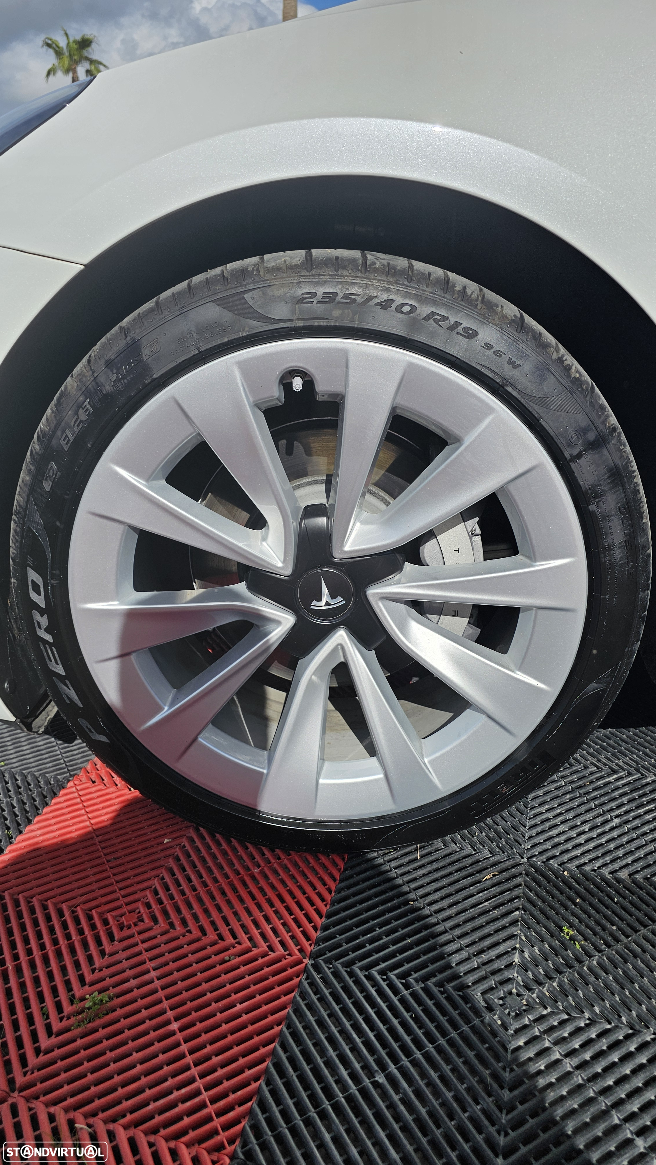 Tesla Model 3 Long Range Tração Integral - 28