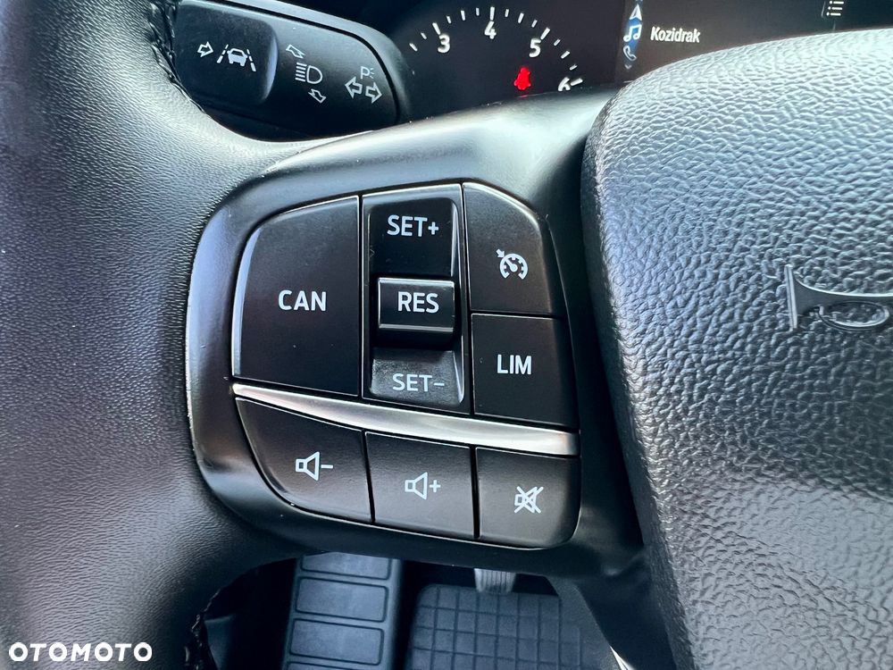 Ford Focus 1.0 EcoBoost Titanium - 21