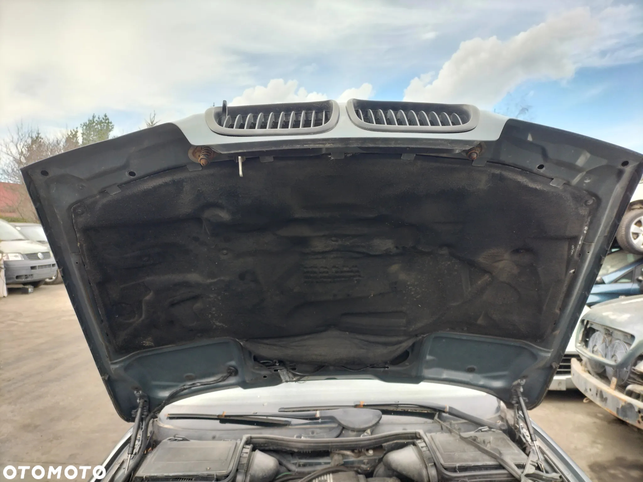 CAŁE AUTO NA CZĘŚCI RADIO LAMPY TYŁ FOTELE BMW E39 LIFT KOMBI KOD LAK. ANTHRAZIT METALIC 397/7 - 10