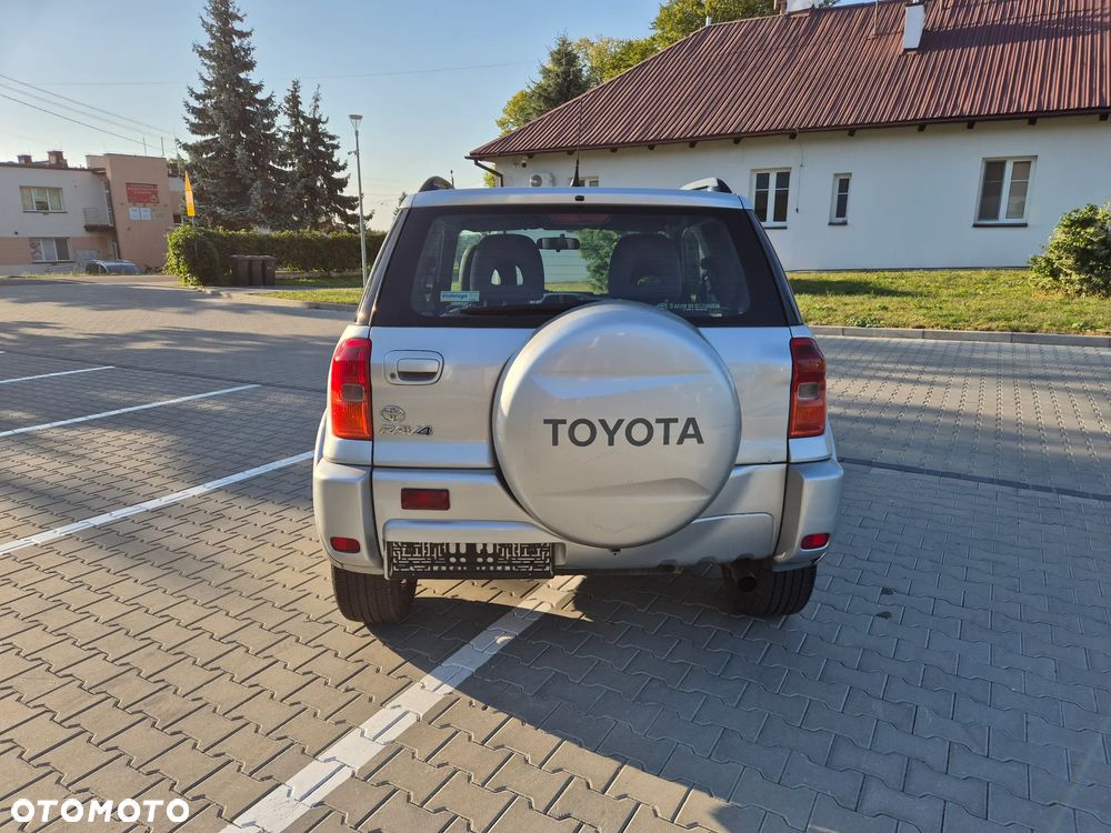 Toyota RAV4 D-4D 4x4 Sol - 10