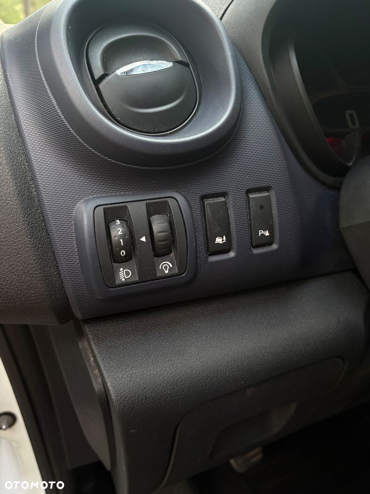 Opel Vivaro - 21