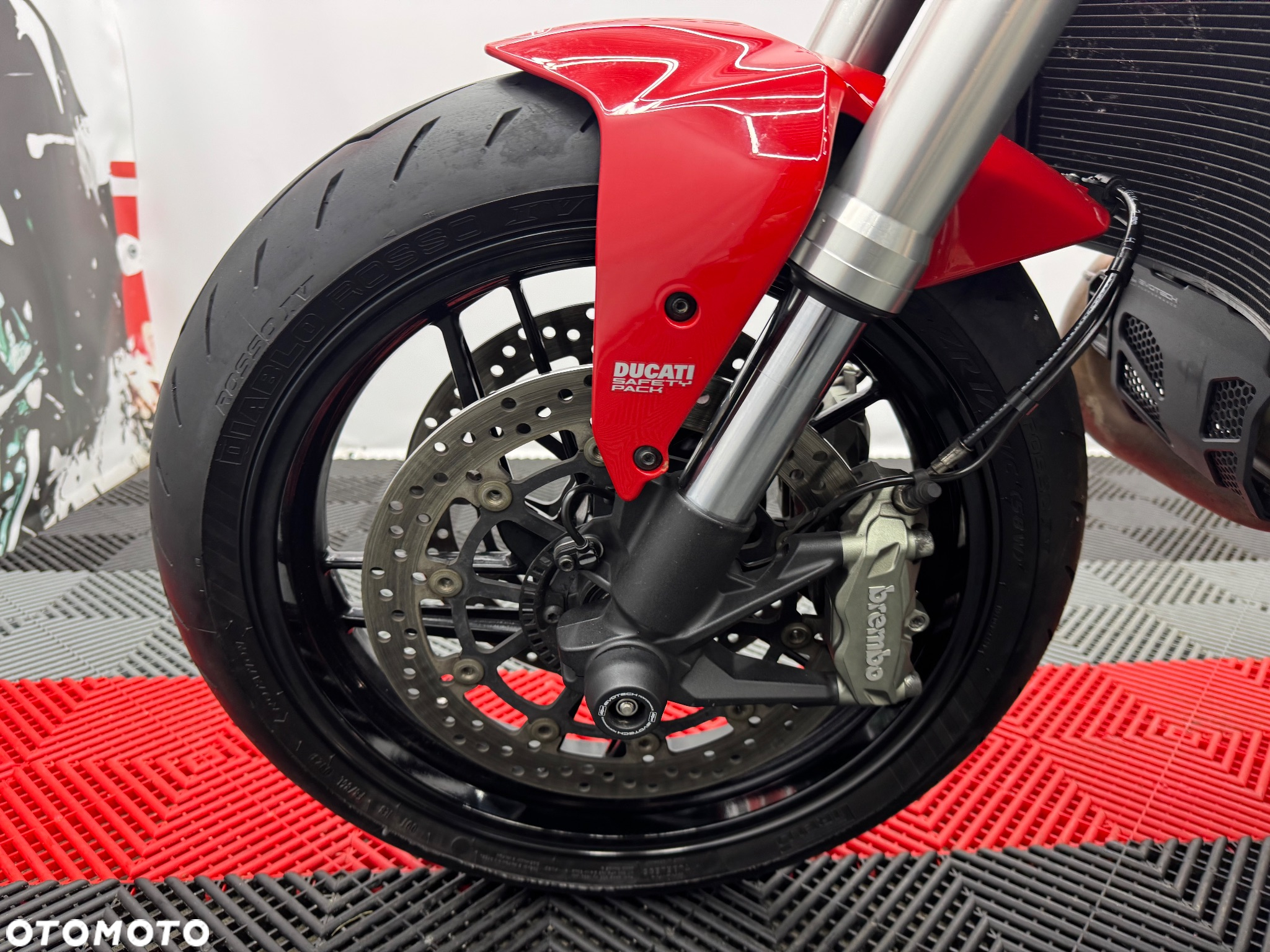 Ducati Monster - 8