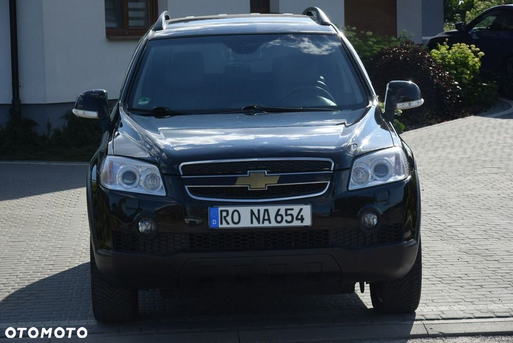 Chevrolet Captiva 2.0 4WD 7 Sitzer Automatik LT Exclusive - 3