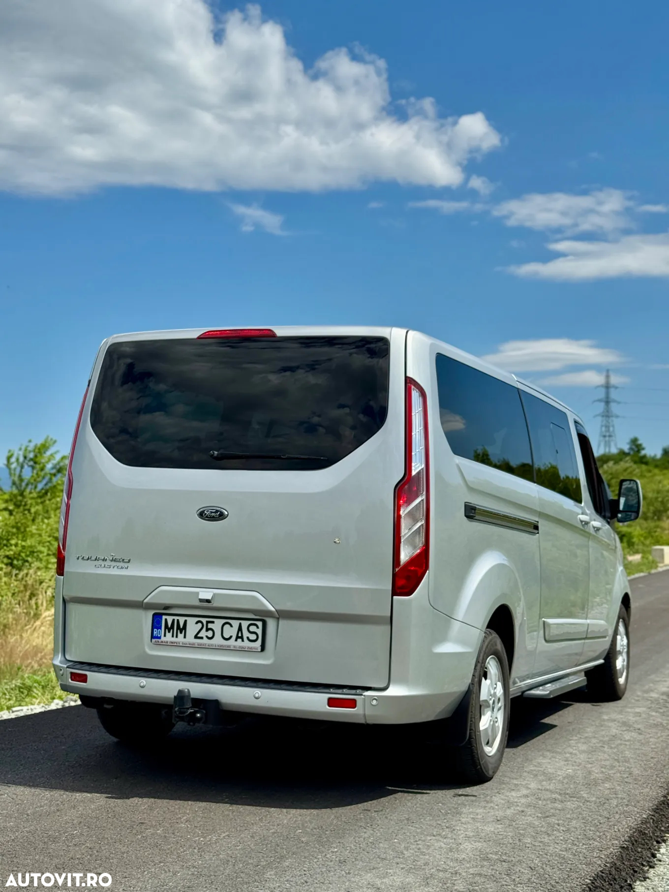 Ford Tourneo Custom - 5