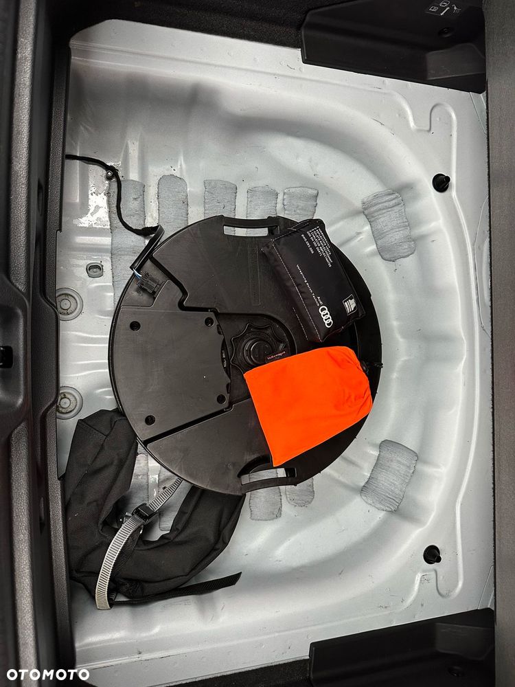 Audi Q2 1.6 TDI S tronic sport - 10