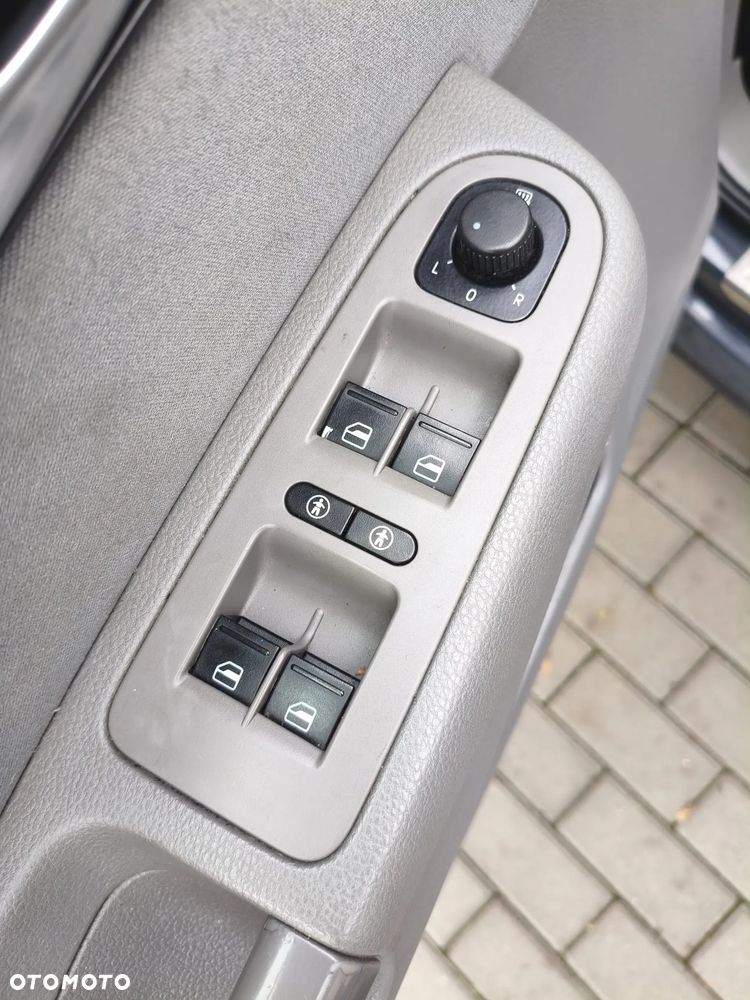 Volkswagen Sharan 2.0 TDI BlueMotion Technology Life - 24