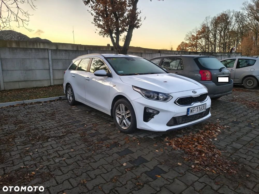 Kia Ceed 1.6 CRDi SCR L - 1