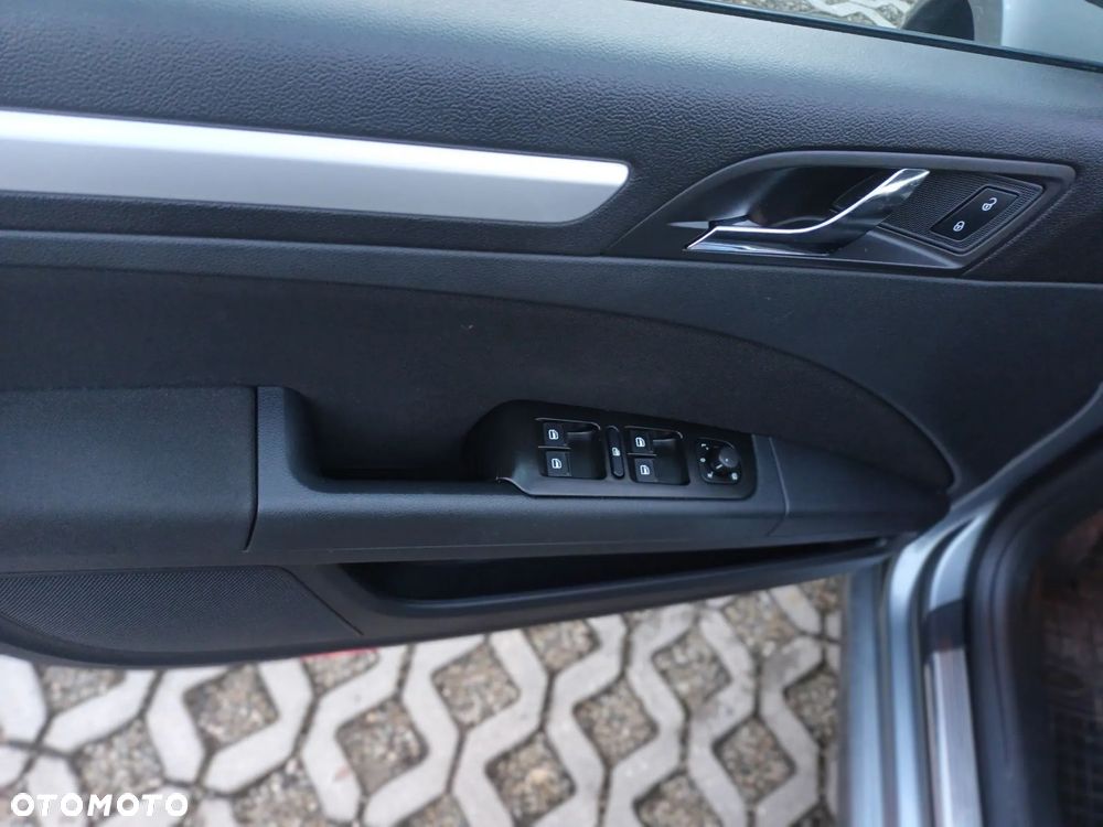 Skoda Superb 2.0 TDI DSG Ambition - 13