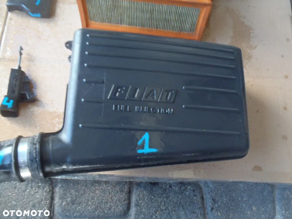 obudowa filtra powietrza zatrzaski termostat rura  fiat uno punto I lancia seicento spi cinquecento sporting 1.1 1.2 8v - 18