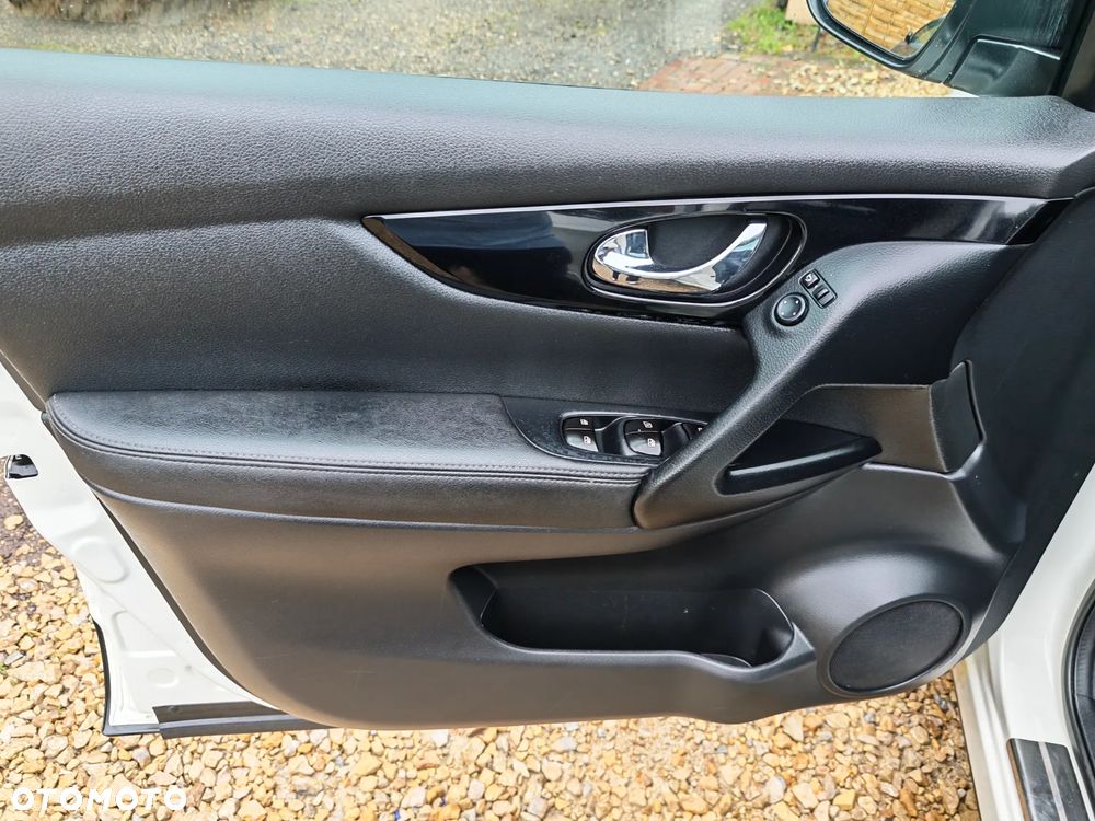 Nissan Qashqai 1.6 DIG-T Tekna - 11