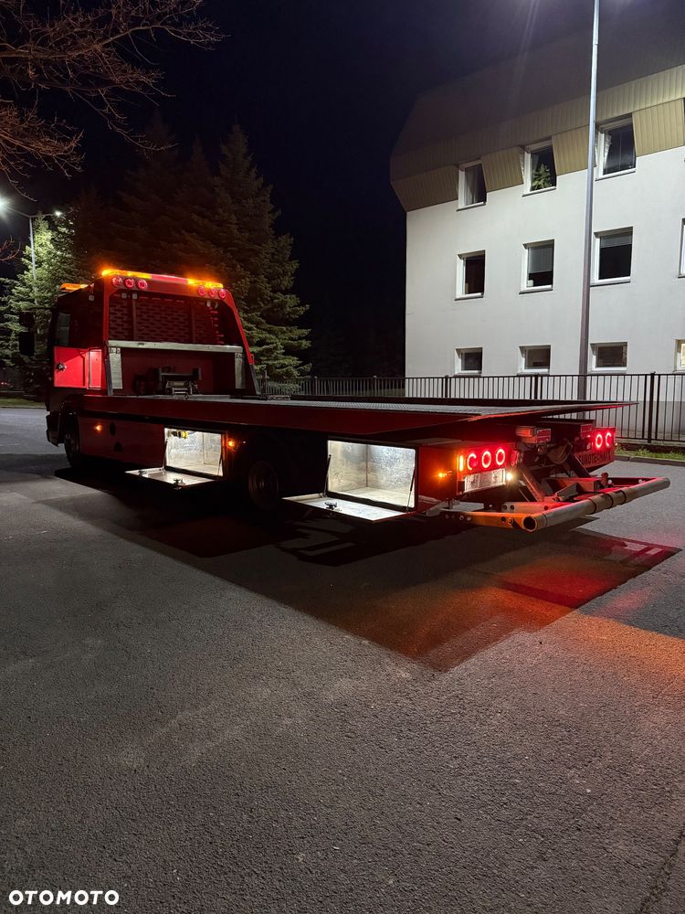 DAF LF 210 Pomoc drogowa laweta holownik widelec platforma hydrauliczna - 26