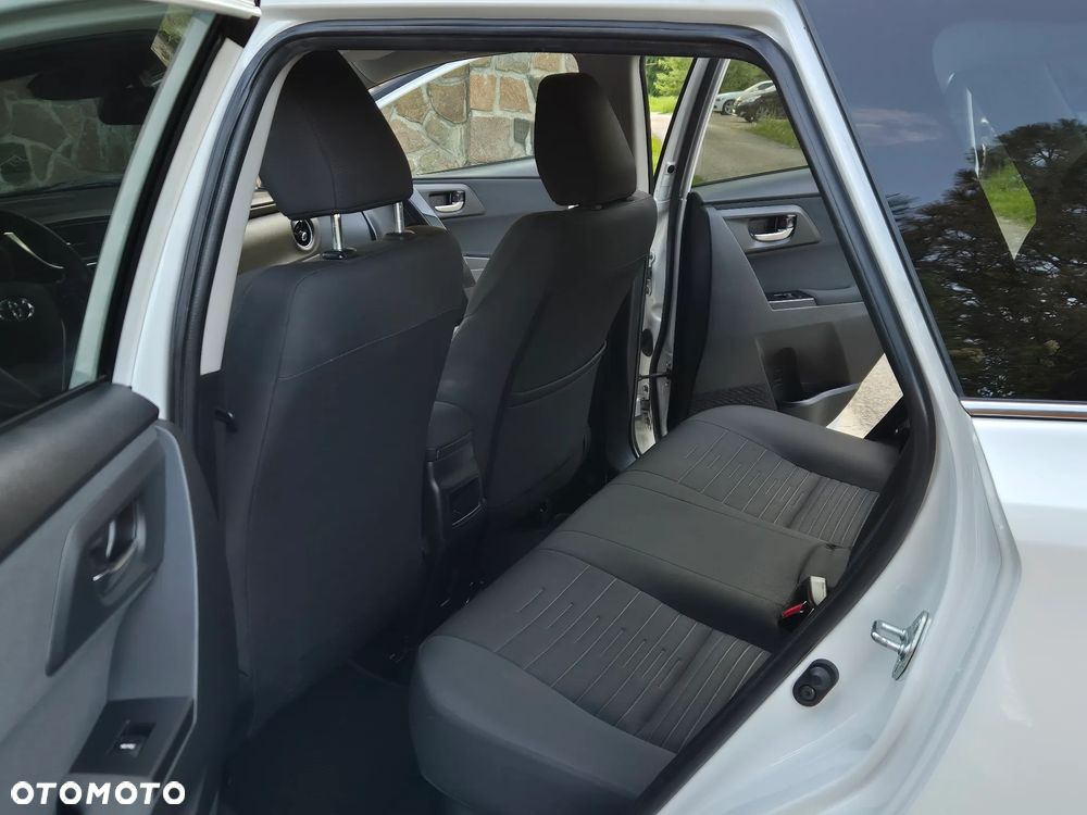 Toyota Auris - 24